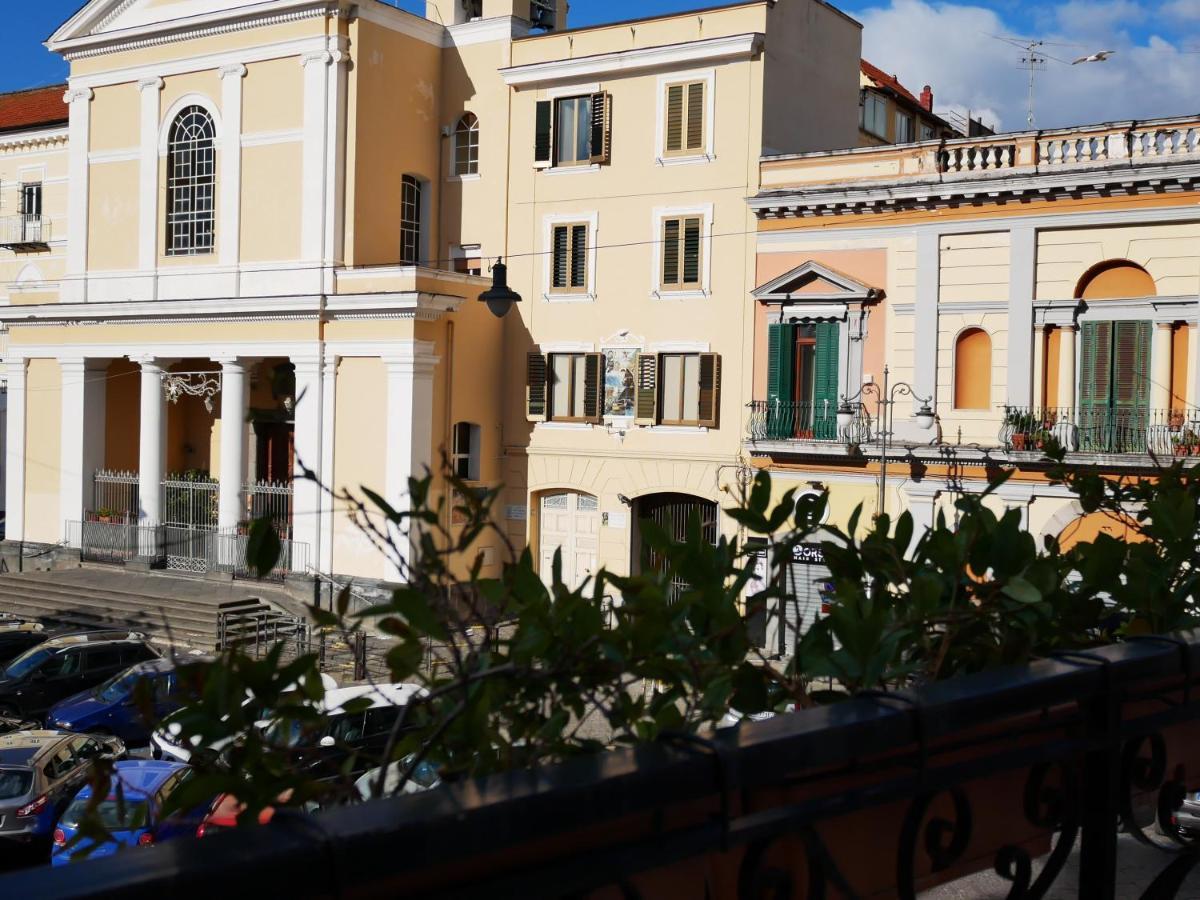 La Casetta Di Nonna Pina - Appartamento Con Cucina In Pieno Centro Торе Анунциата Екстериор снимка