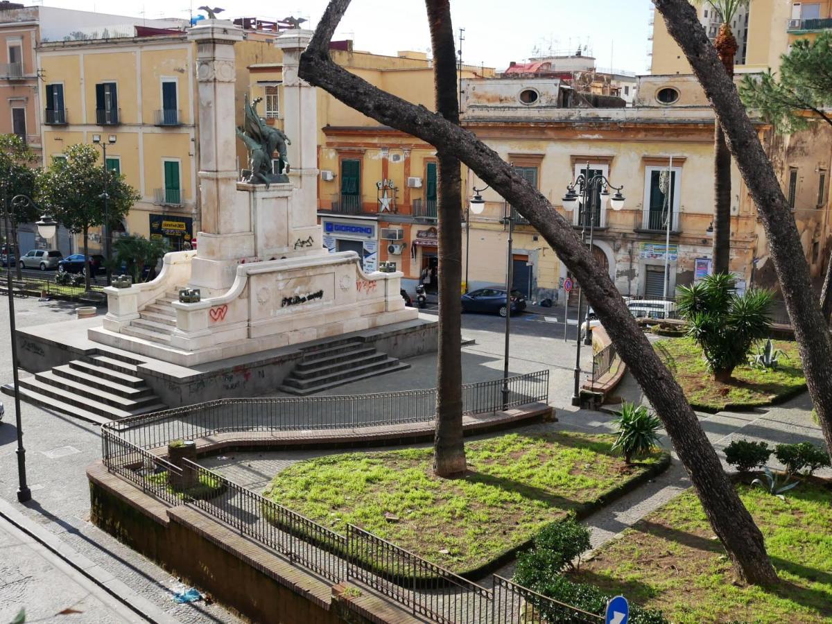 La Casetta Di Nonna Pina - Appartamento Con Cucina In Pieno Centro Торе Анунциата Екстериор снимка