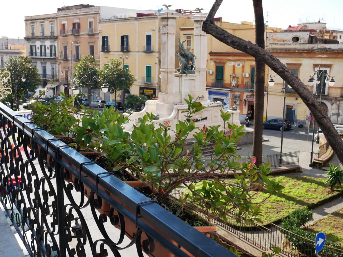 La Casetta Di Nonna Pina - Appartamento Con Cucina In Pieno Centro Торе Анунциата Екстериор снимка